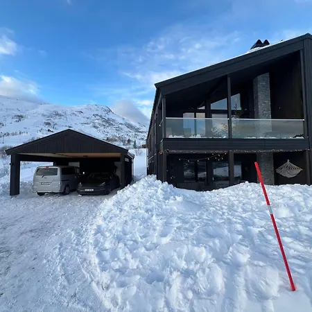 Moderne Hytte Pa Fjellsaetra, Ski In/out, Familievennlig