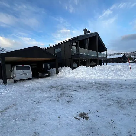 Moderne Hytte Pa Fjellsaetra, Ski In/out, Familievennlig